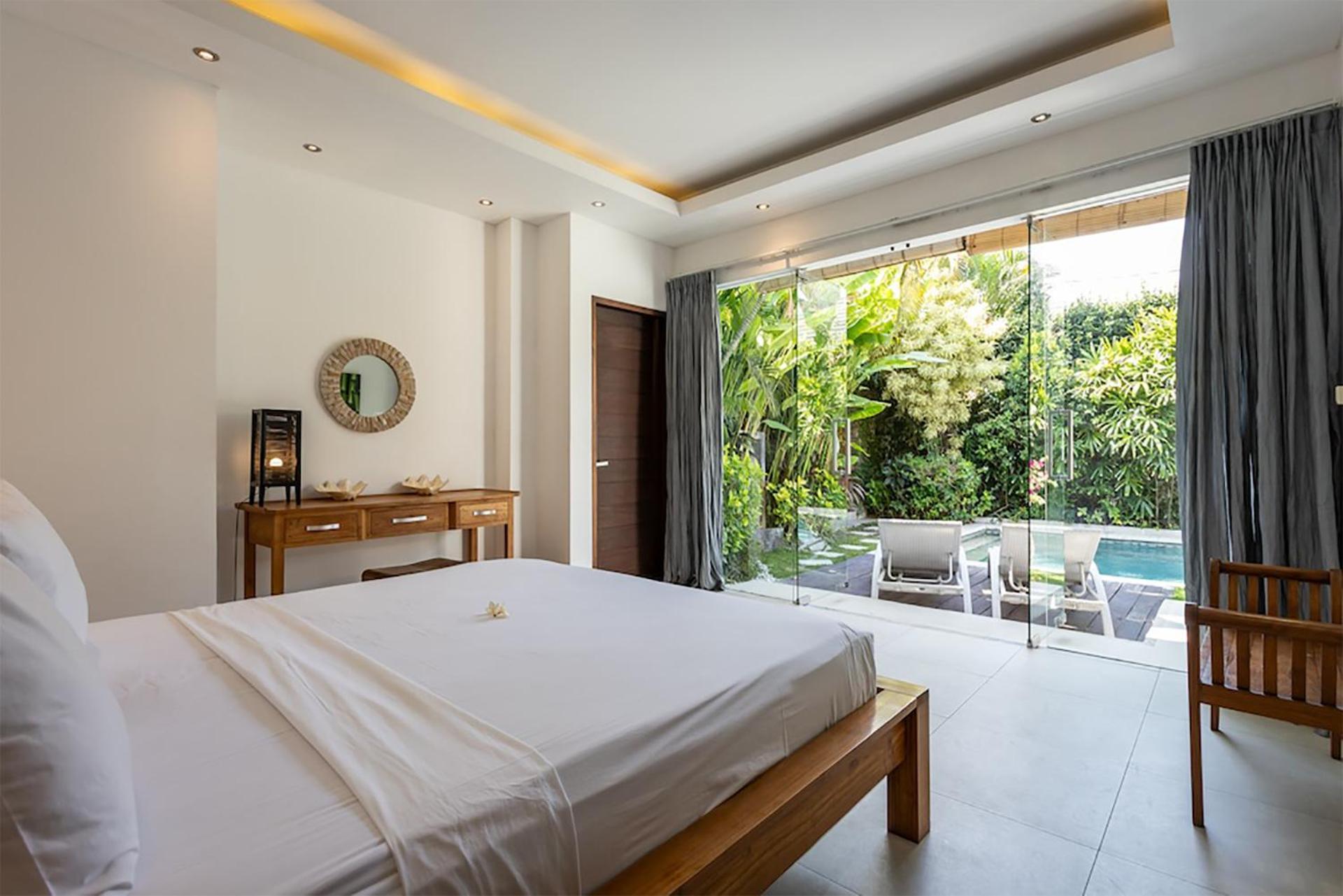 Villa Lotus By Optimum Bali Villas 세미냑 외부 사진